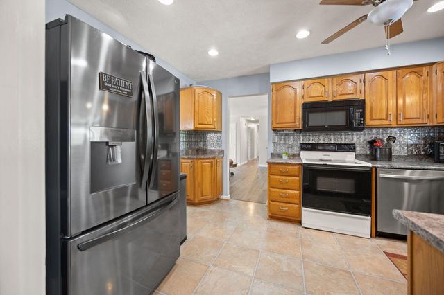 105 Jolomic Lane, Georgetown, KY 40324