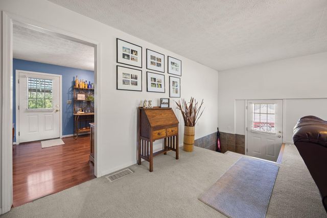 105 Jolomic Lane, Georgetown, KY 40324