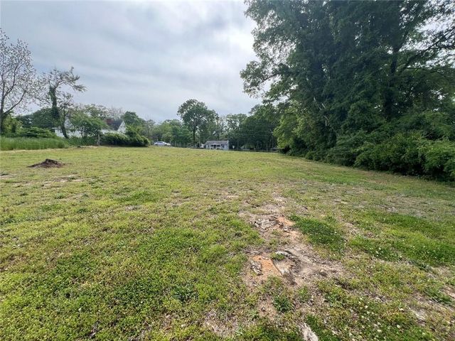 6704 S Sweetwater Road, Lithia Springs, GA 30122