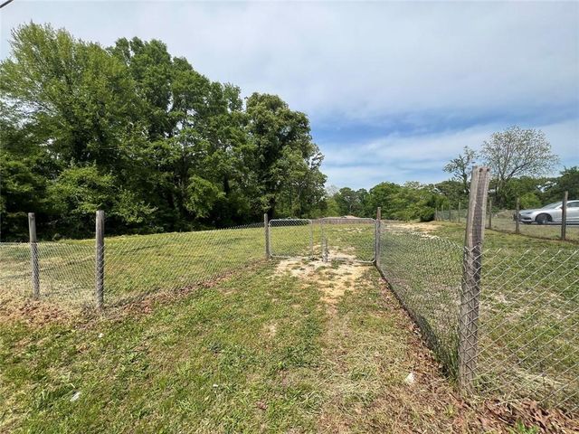 6704 S Sweetwater Road, Lithia Springs, GA 30122