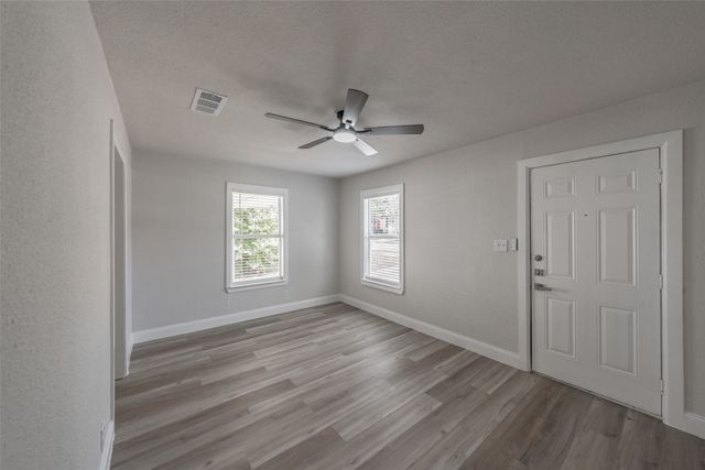1700 Andrew Avenue, Fort Worth, TX 76105