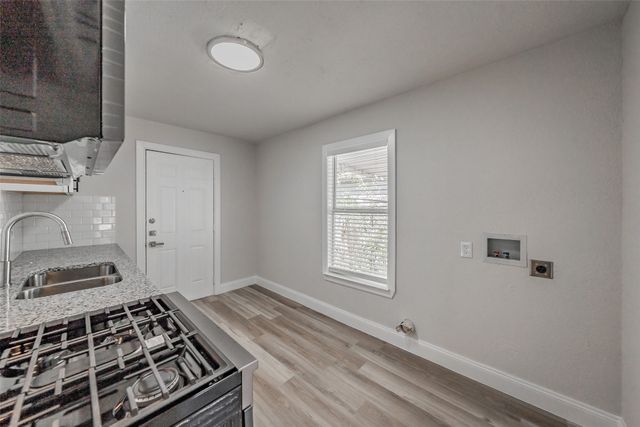 1700 Andrew Avenue, Fort Worth, TX 76105