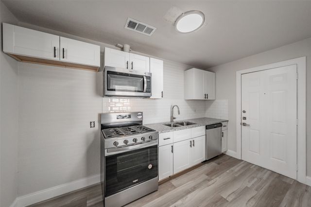 1700 Andrew Avenue, Fort Worth, TX 76105