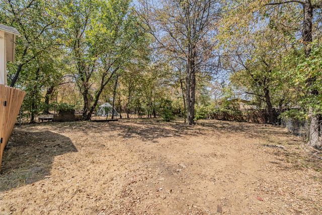 1700 Andrew Avenue, Fort Worth, TX 76105