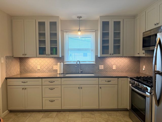 401 Barnett St, Kerrville, TX 78028