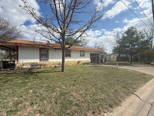 401 Barnett St, Kerrville, TX 78028