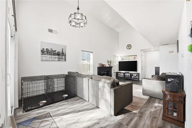 7639 Hillhurst, Riverside, CA 92508