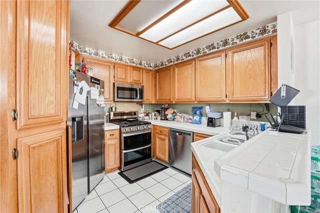 7639 Hillhurst, Riverside, CA 92508