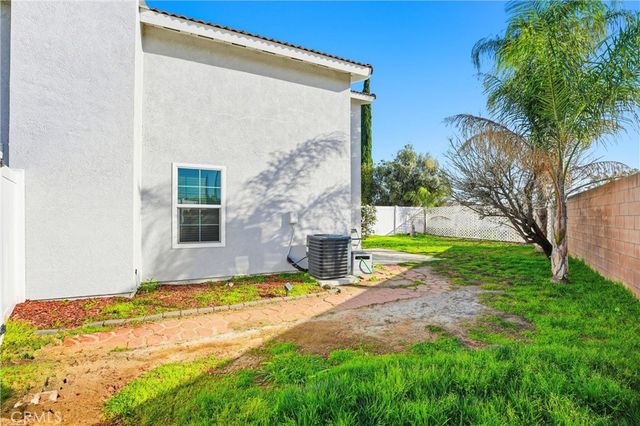7639 Hillhurst, Riverside, CA 92508