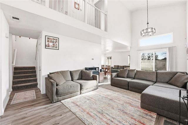 7639 Hillhurst, Riverside, CA 92508