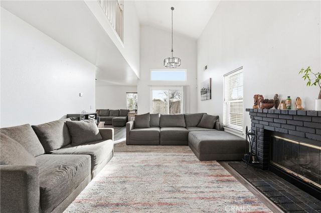 7639 Hillhurst, Riverside, CA 92508