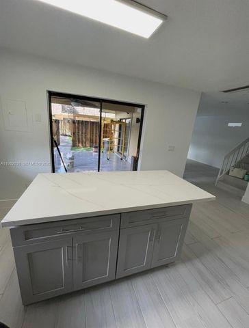 14297 SW 94th Cir Ln 104-28, Miami, FL 33186