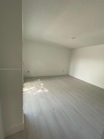 14297 SW 94th Cir Ln 104-28, Miami, FL 33186