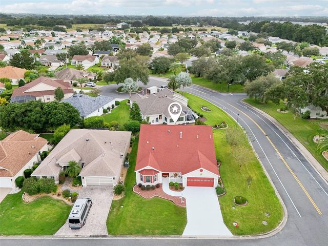 2762 MORVEN PARK WAY, The Villages, FL 32162