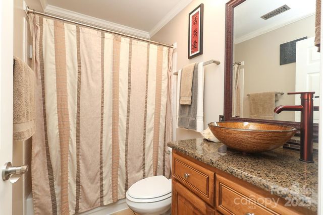 10209 Ashley Farm Drive, Matthews, NC 28105