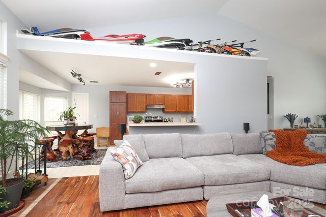 10209 Ashley Farm Drive, Matthews, NC 28105