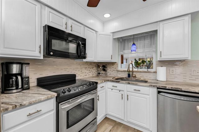 71 TULANE ROAD, Venice, FL 34293