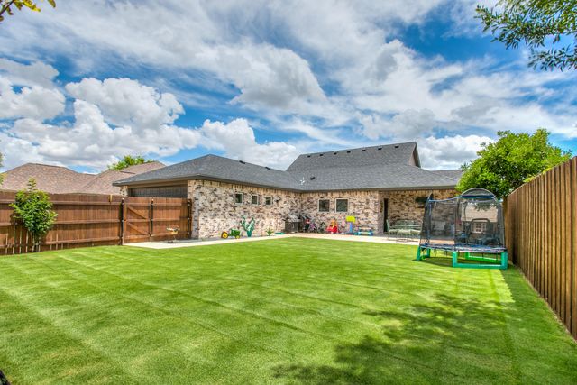2610 Oak Hills Trail, San Angelo, TX 76904