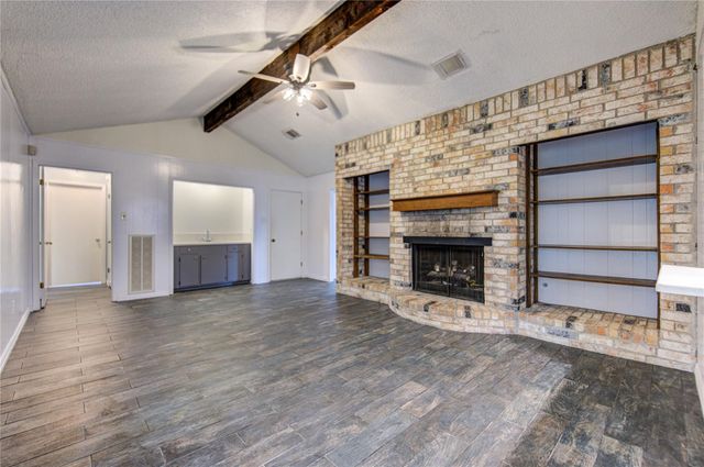 2419 Fairgreen Drive, Missouri City, TX 77489