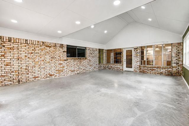 2419 Fairgreen Drive, Missouri City, TX 77489