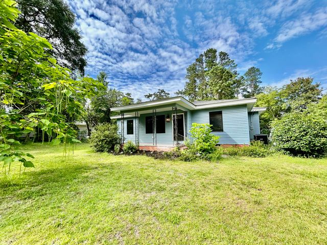 365 W Pine Street, Varnville, SC 29944