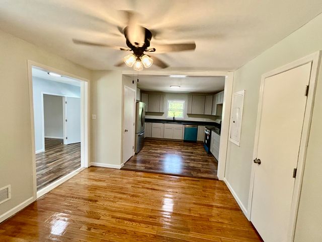 365 W Pine Street, Varnville, SC 29944