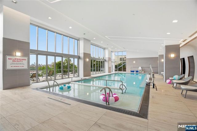 320 Adolphus Avenue 611, Cliffside Park, NJ 07010