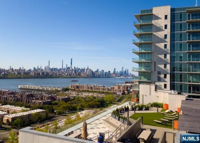 320 Adolphus Avenue 611, Cliffside Park, NJ 07010
