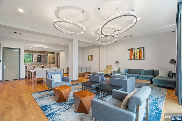 320 Adolphus Avenue 611, Cliffside Park, NJ 07010