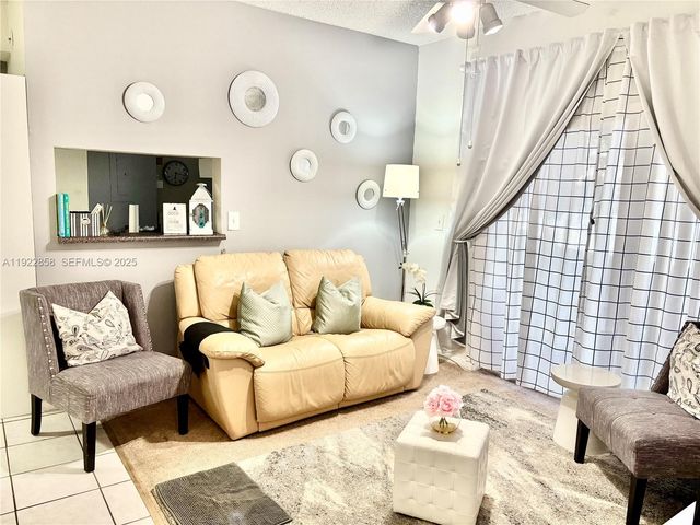 1791 NW 96th Ter 4N, Pembroke Pines, FL 33024