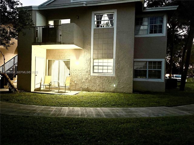 1791 NW 96th Ter 4N, Pembroke Pines, FL 33024