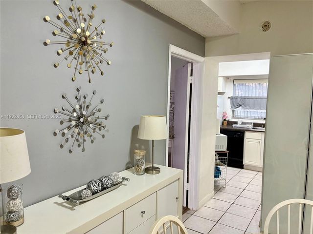 1791 NW 96th Ter 4N, Pembroke Pines, FL 33024