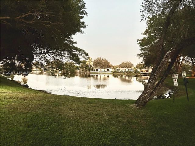 1791 NW 96th Ter 4N, Pembroke Pines, FL 33024