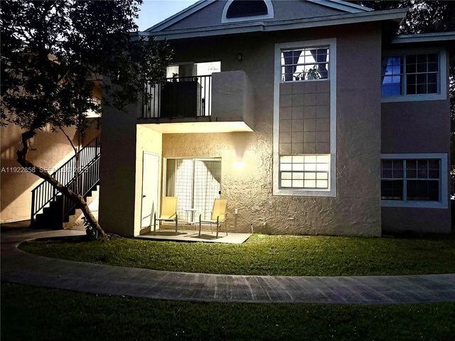 1791 NW 96th Ter 4N, Pembroke Pines, FL 33024