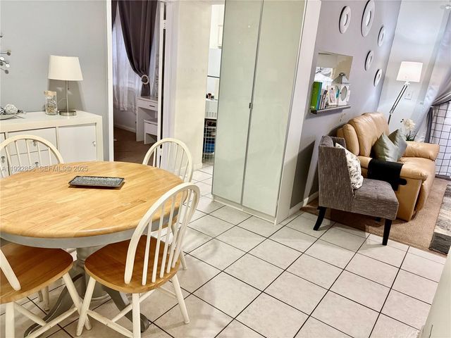 1791 NW 96th Ter 4N, Pembroke Pines, FL 33024