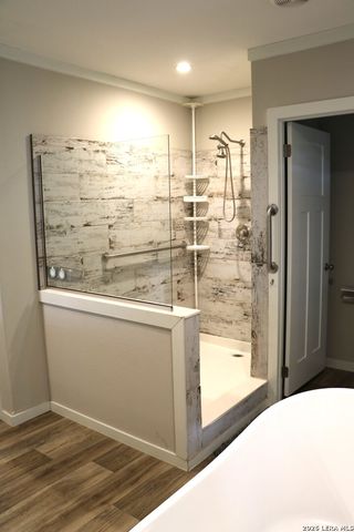 387 private road 1525, Bandera, TX 78003