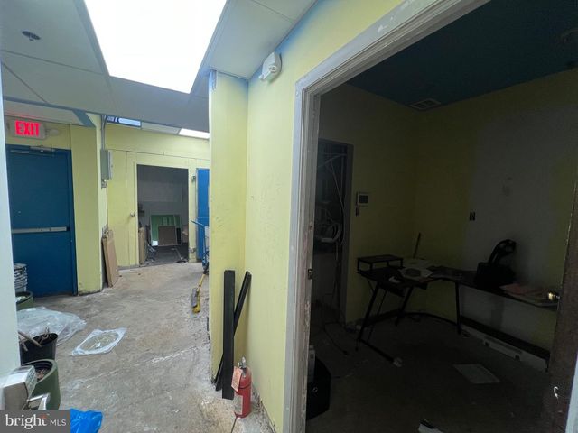 1124 WALNUT ST, Philadelphia, PA 19107