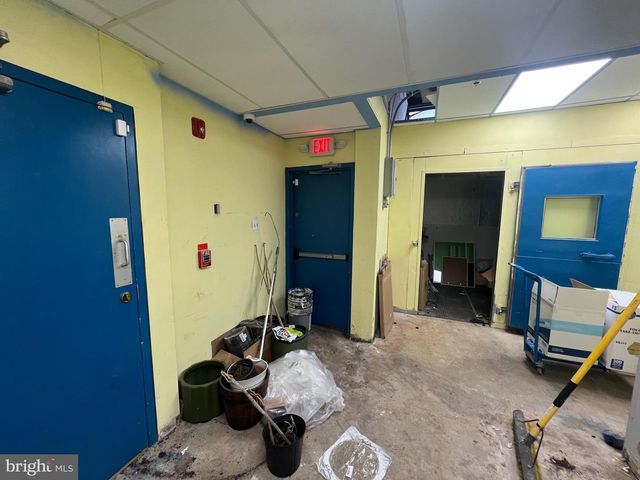 1124 WALNUT ST, Philadelphia, PA 19107