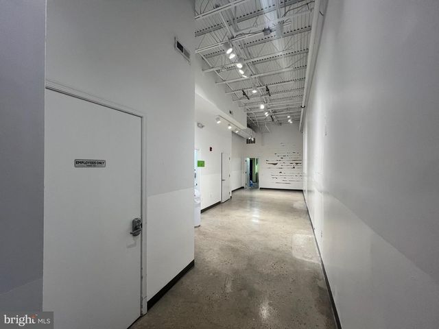 1124 WALNUT ST, Philadelphia, PA 19107