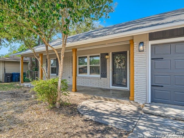 334 SHROPSHIRE DR, San Antonio, TX 78217