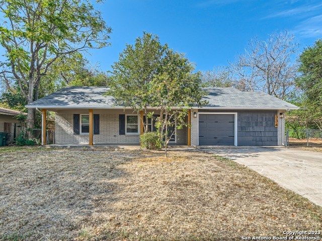 334 SHROPSHIRE DR, San Antonio, TX 78217
