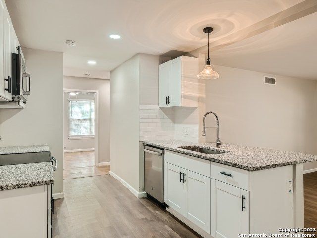 334 SHROPSHIRE DR, San Antonio, TX 78217