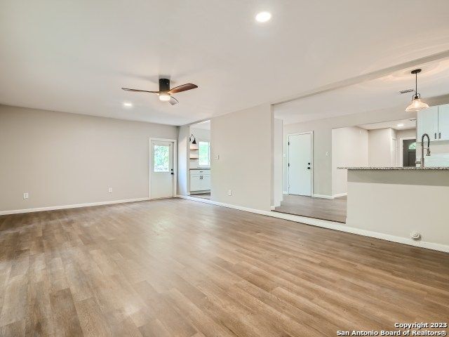 334 SHROPSHIRE DR, San Antonio, TX 78217