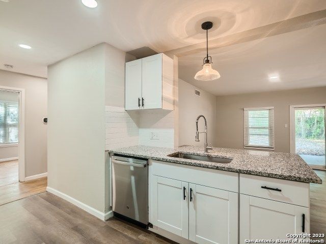 334 SHROPSHIRE DR, San Antonio, TX 78217