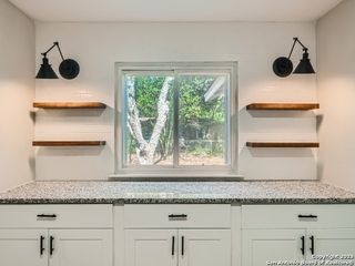 334 SHROPSHIRE DR, San Antonio, TX 78217