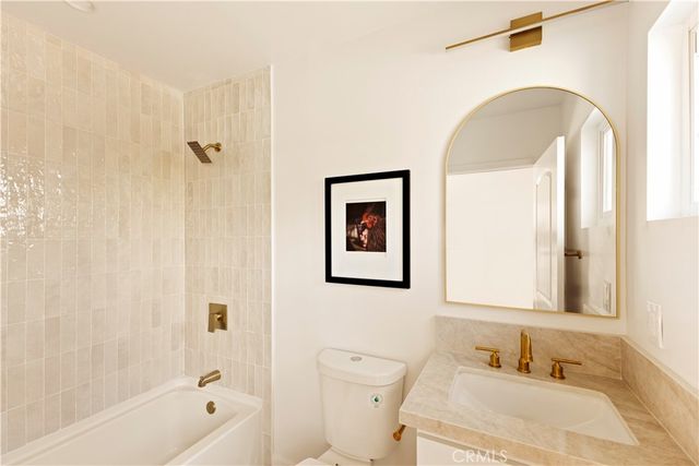 4020 W Avenue 40, Los Angeles, CA 90065