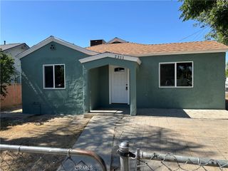 2311 5th Street, Riverside, CA 92507