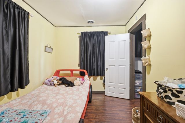 612 Hampton Lane, Chesterfield, IN 46017