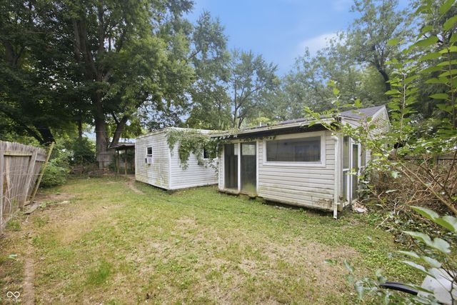 612 Hampton Lane, Chesterfield, IN 46017