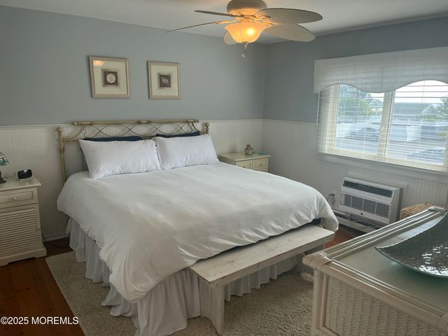 100 3rd Avenue 32, Belmar, NJ 07719